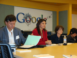 El Ministro de Comercio Exterior Marco Vinicio Ruiz y la vicepresidenta Laura Chinchilla en las instalaciones de Google. Foto Casa Presidencial/CIT