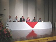 La mesa redonda con todos los expositores